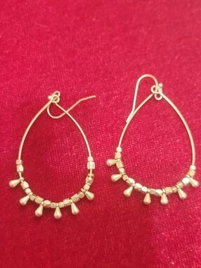 NWOT Marlyn Schiff Mareka Teardrop Earrings - Silver Tone